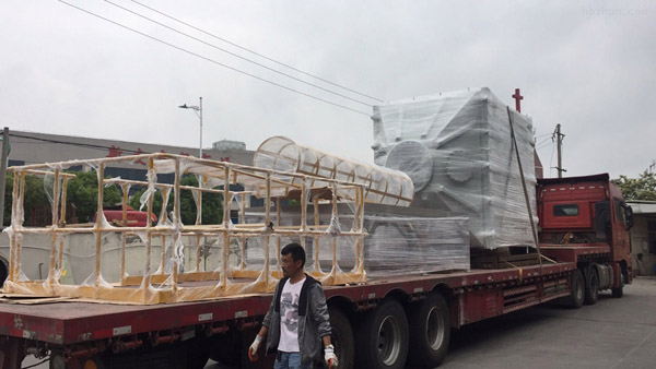 玻璃鋼離心風(fēng)機的特點 玻璃鋼離心風(fēng)機的特點